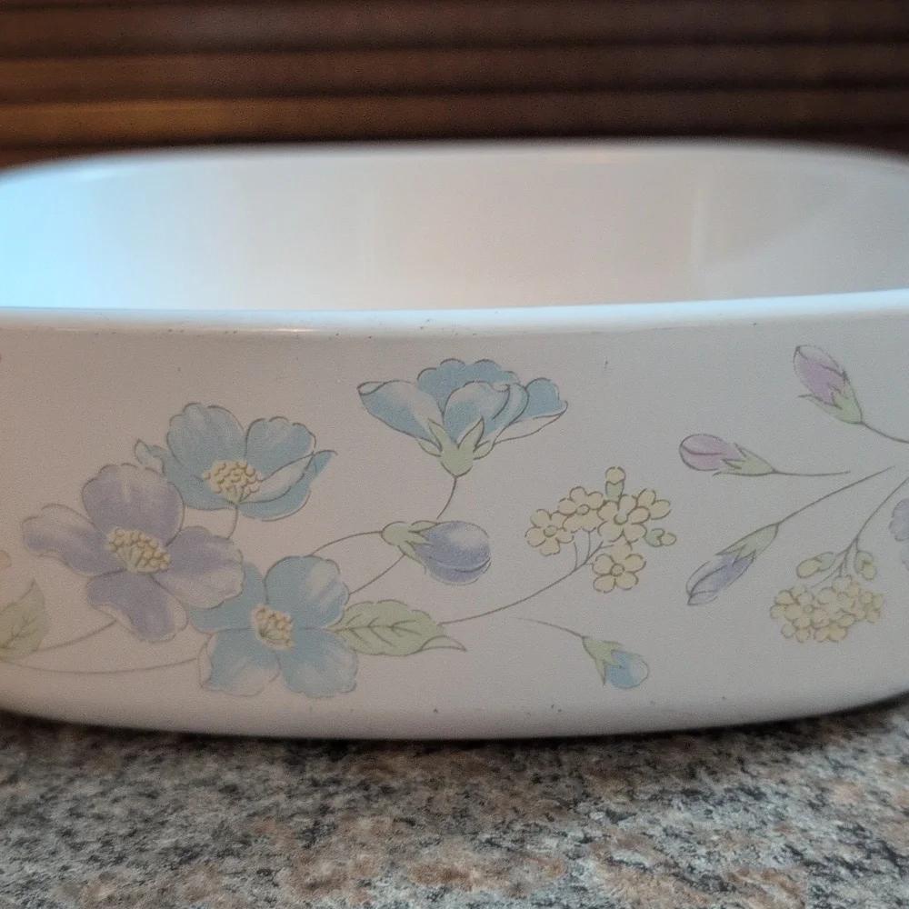 Vintage Corning Ware Pastel Bouquet 2 Quart Casserole Dish A-2-B